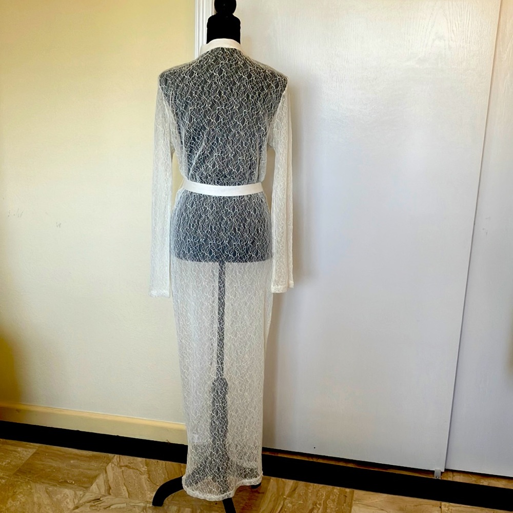 🦢🤍Vintage Off White Full Length Belted Lace Duster With Matching Belt Size: L - Picture 3 of 5